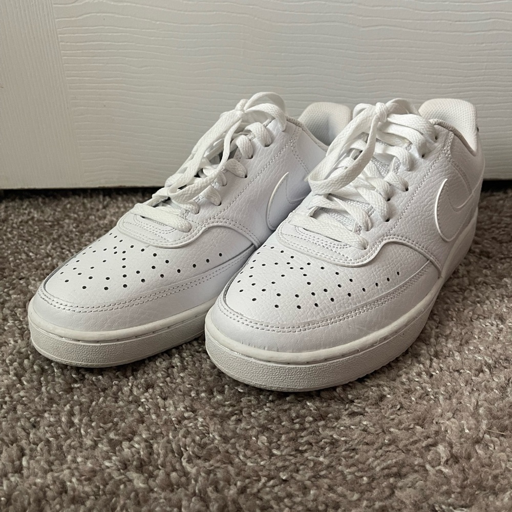 Nike White Women's Sneakers
